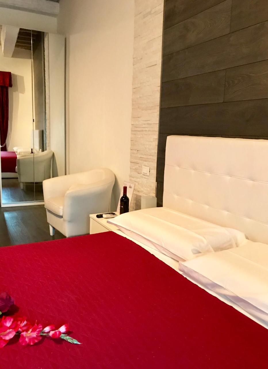 Royal Rooms Rome Extérieur photo